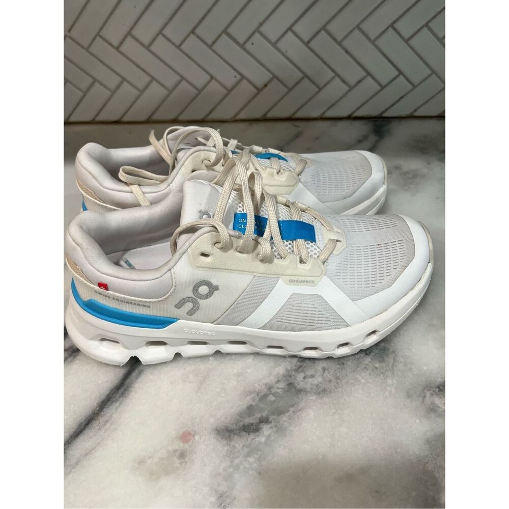 On Cloudrunner Women’s Size 7.5 White Blue Running Shoes EU 38.5 CloudTec